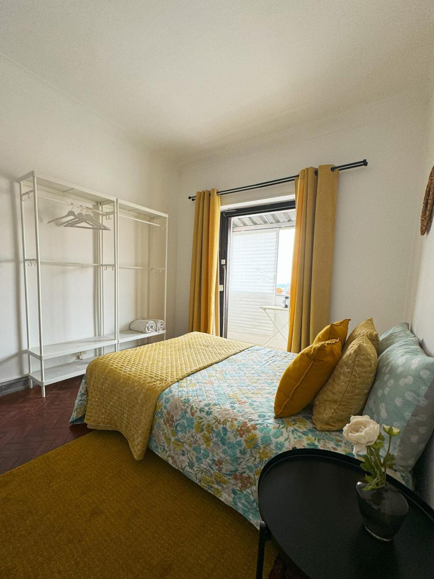 Casas Da Eva - Campolide Lägenhet Lisboa Exteriör bild