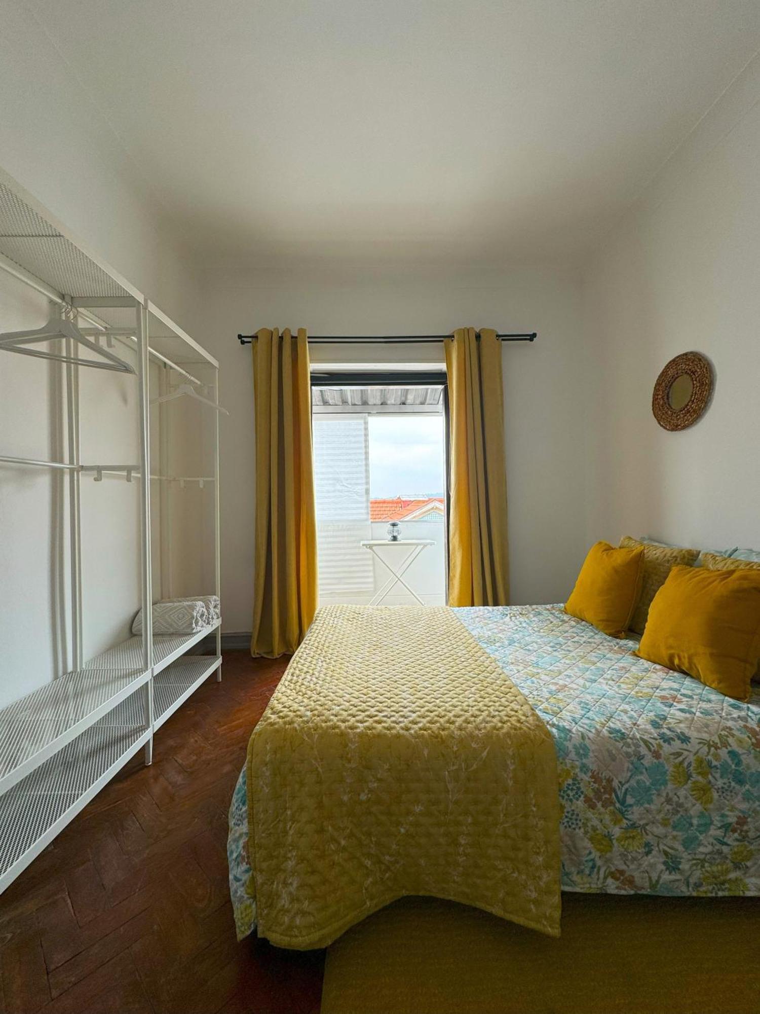 Casas Da Eva - Campolide Lägenhet Lisboa Exteriör bild