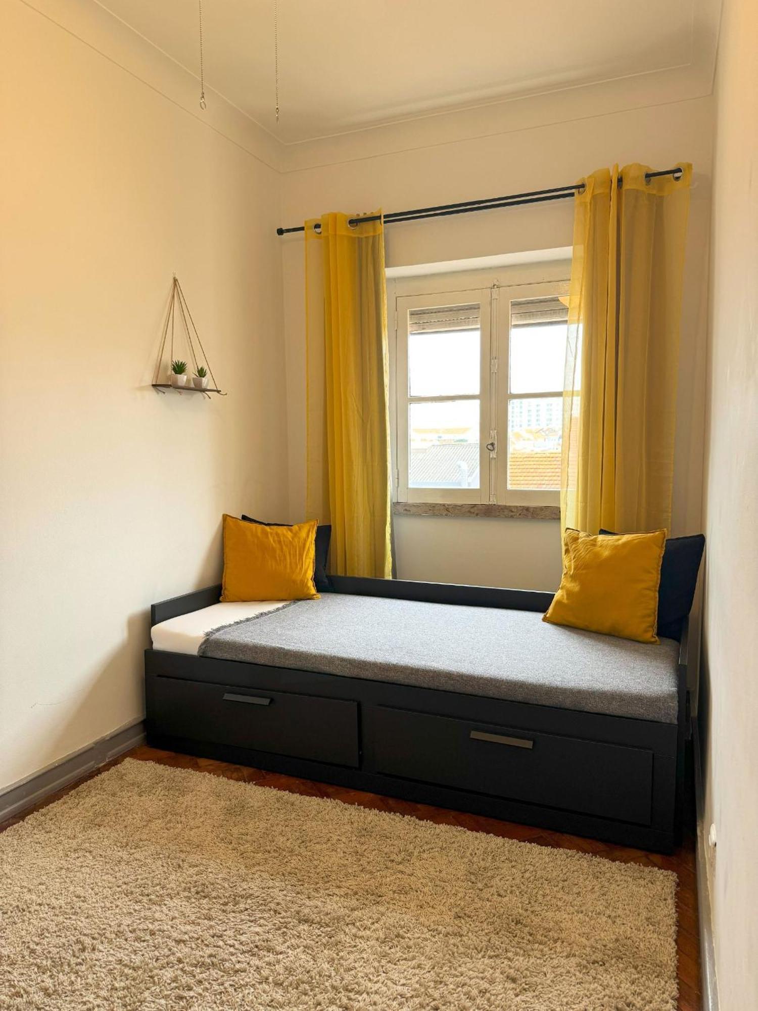 Casas Da Eva - Campolide Lägenhet Lisboa Exteriör bild